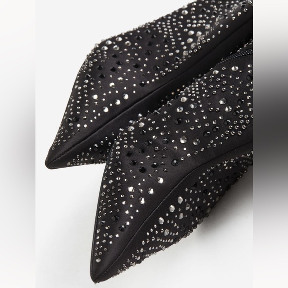 NWT RHINESTONE STUDDED POINTED TOE BOOTIES SIZE 7 🖤🖤🖤 - Picture 5 of 12